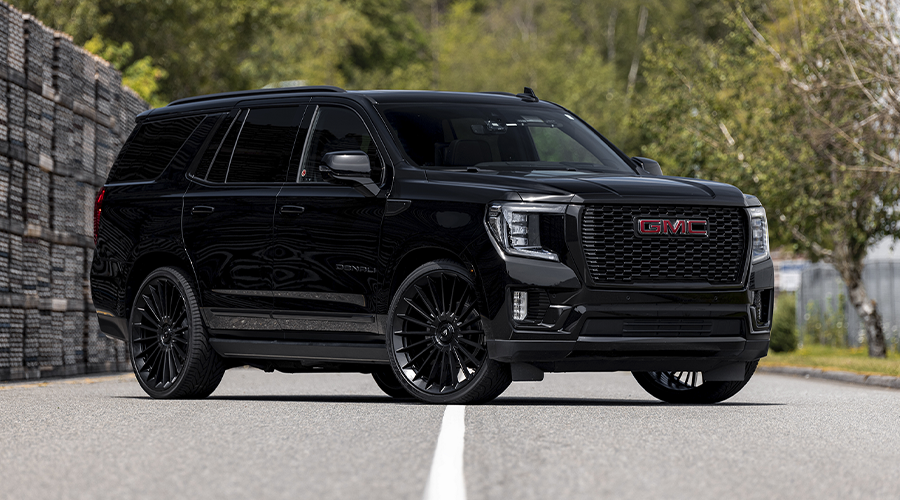 GMC Yukon Denali (2023)